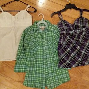 Lot of 2 Women's Arizona and American Eagle Tops